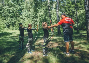 Strzelanie z łuków sportowych