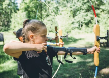 Strzelanie z łuków sportowych