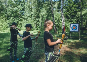 Strzelanie z łuków sportowych