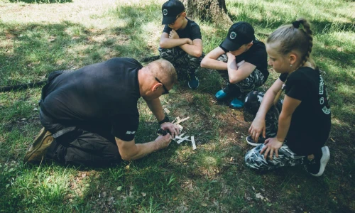 Survival dla dzieci – nauka umiejętności, przygody i samodzielności